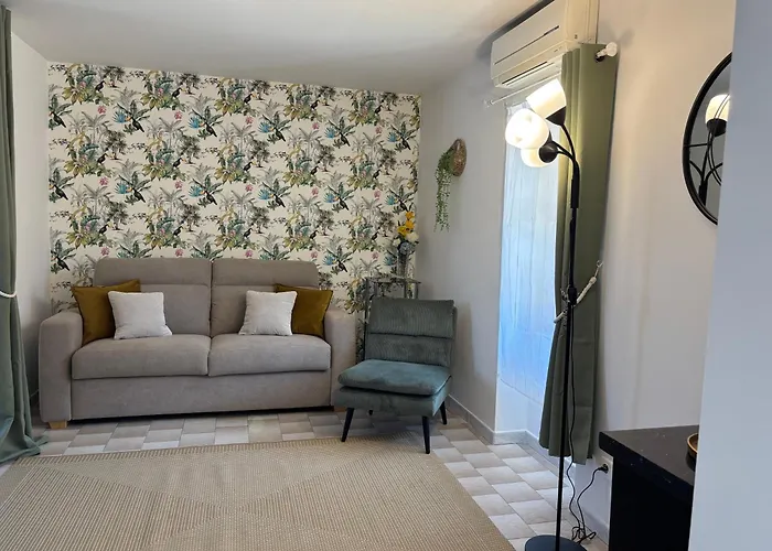 Chateau De La Ricardie Beautiful Rural